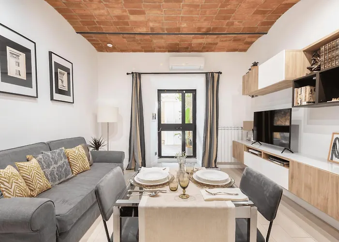 Colosseum's Courtyard Рим